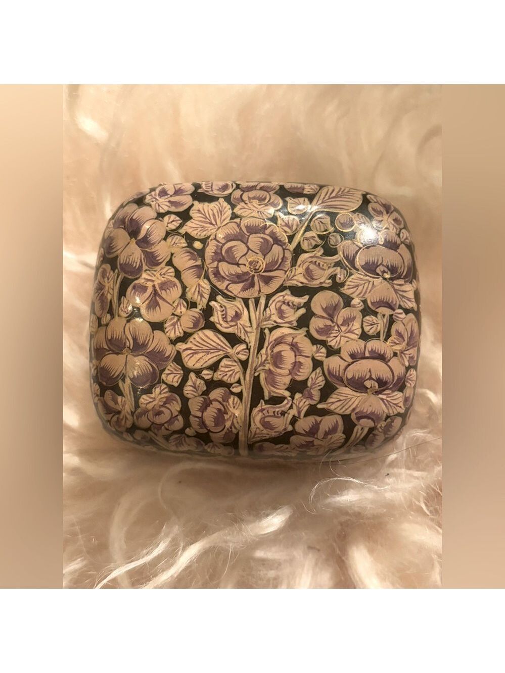 VINTAGE Kashmir India Handmade Paper Mache Box 1970's 22K Gold Leaf Paint